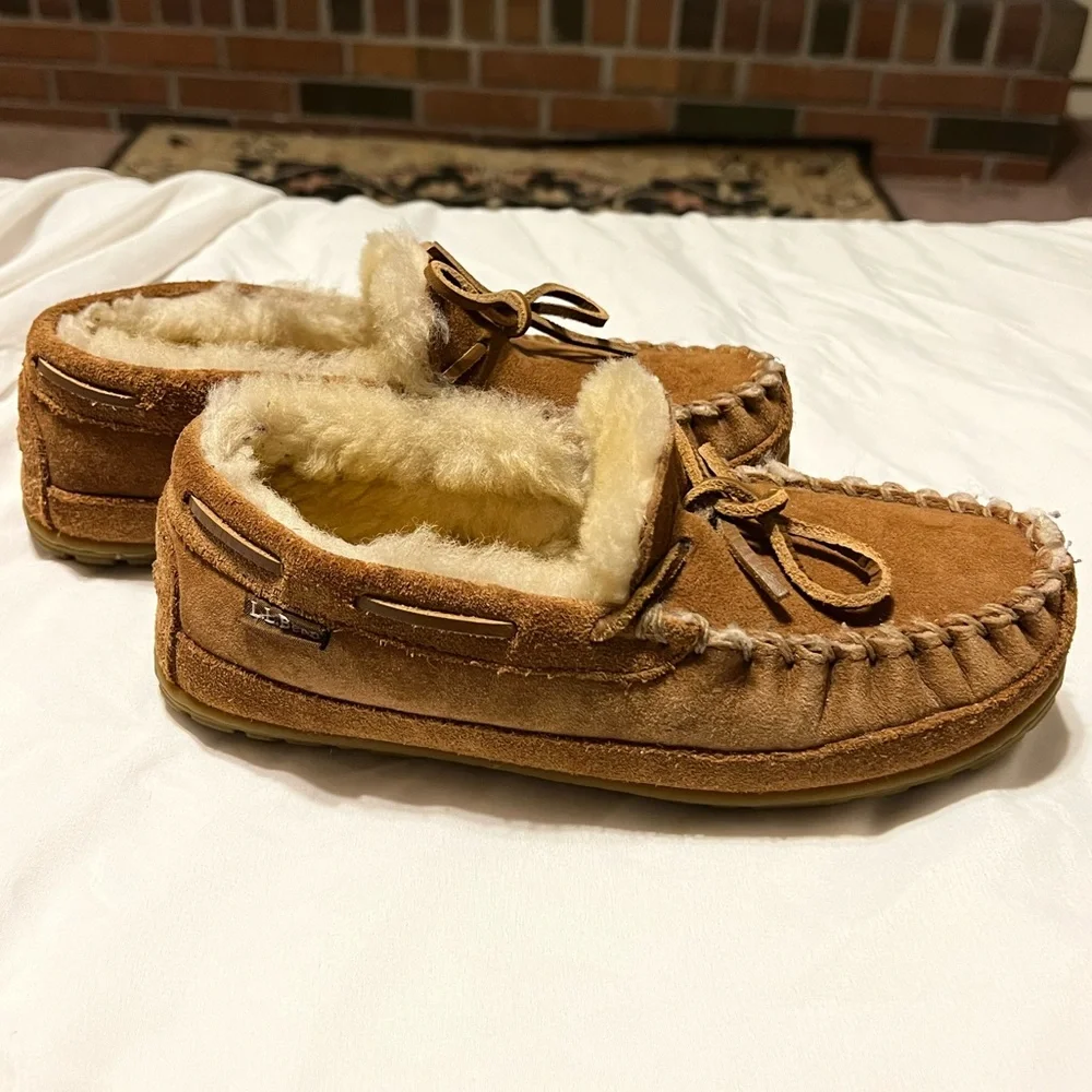 SOLD!! Ladies Sz 7 LL Bean Wicked Good Sheep Shearling Moccasin Slippers - Picture 16 of 16